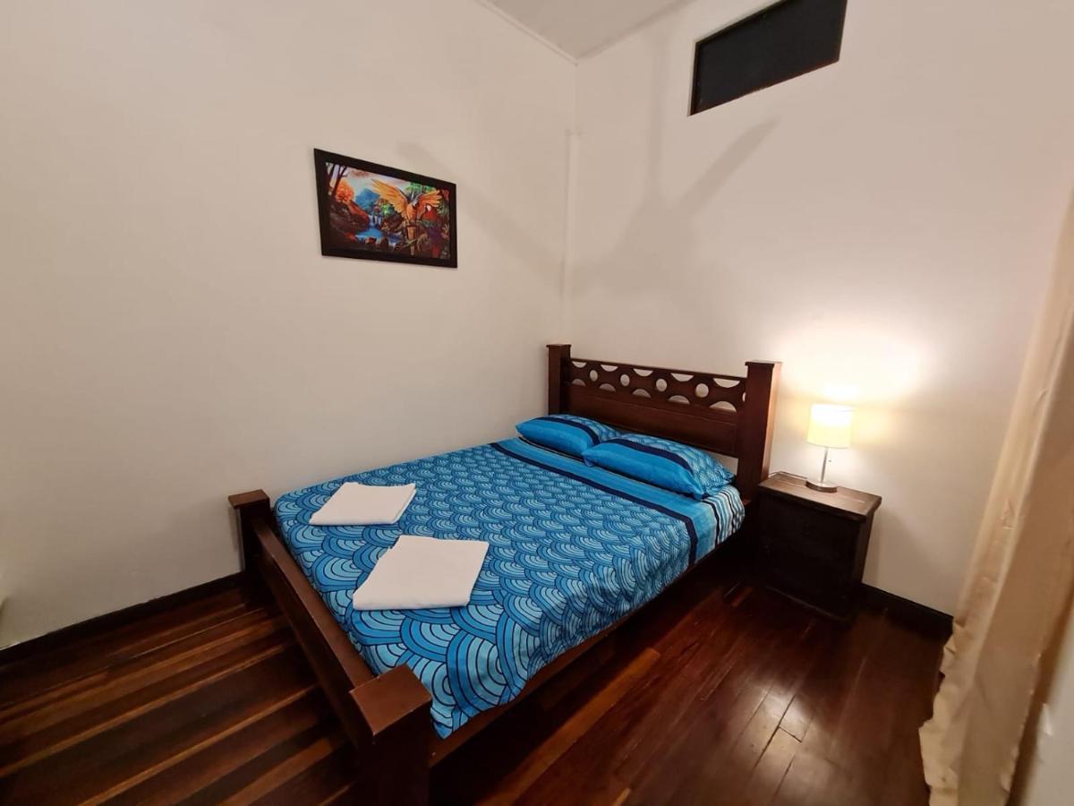 Apartamento Spiral, En El Centro De Quepos. Daire Dış mekan fotoğraf