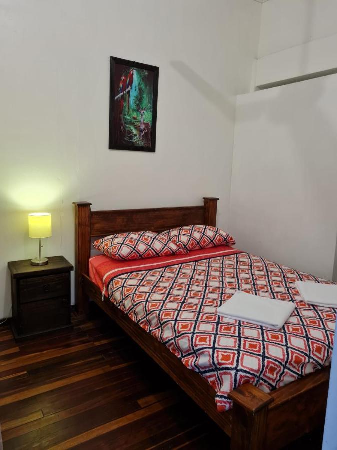 Apartamento Spiral, En El Centro De Quepos. Daire Dış mekan fotoğraf