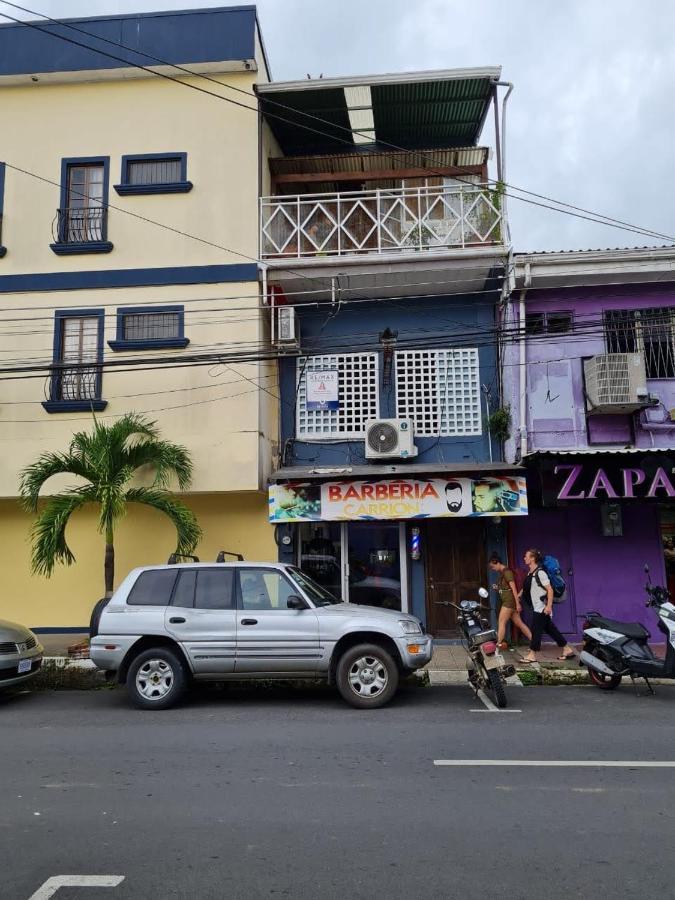 Apartamento Spiral, En El Centro De Quepos. Daire Dış mekan fotoğraf